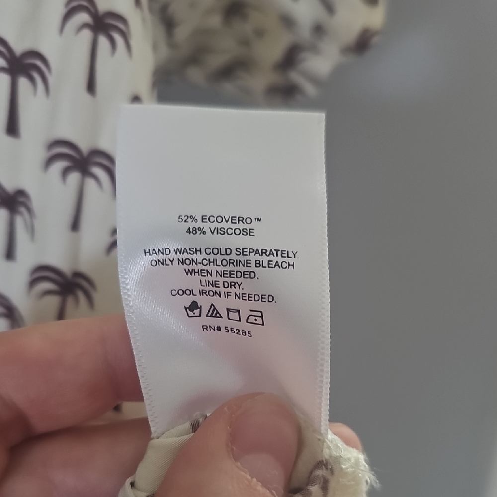 Express Cream And Black Patterned Button Down Shi… - image 3